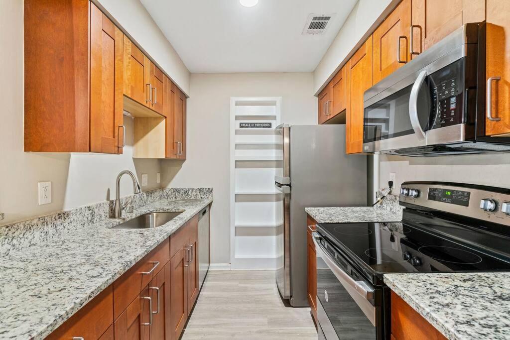 M1 - Private And Serene 1Bdr 1Ba Ensuite Shared Room 애틀랜타 외부 사진